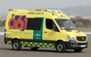 Atropellan a un menor de 14 años en Camino de Huertas Bajas y el vehículo se da a la fuga