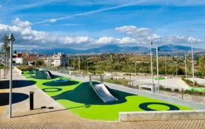 Cártama estrena un parque urbano con skatepark, zona infantil, parque canino y espacios deportivos